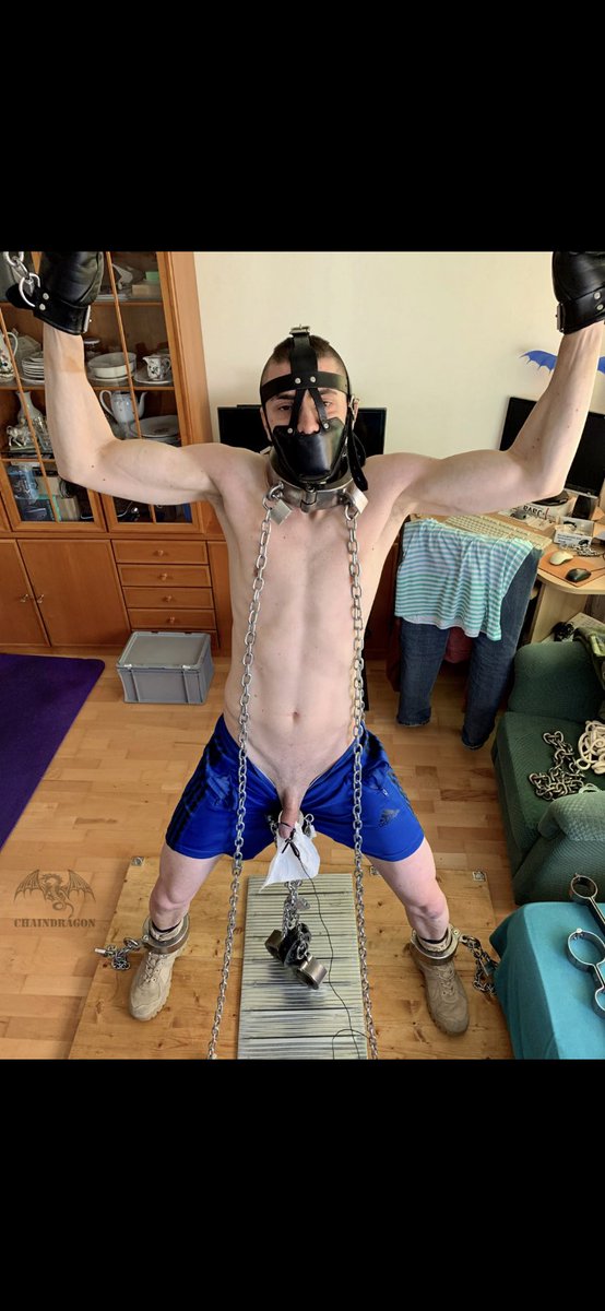 BondageUniforms tweet media