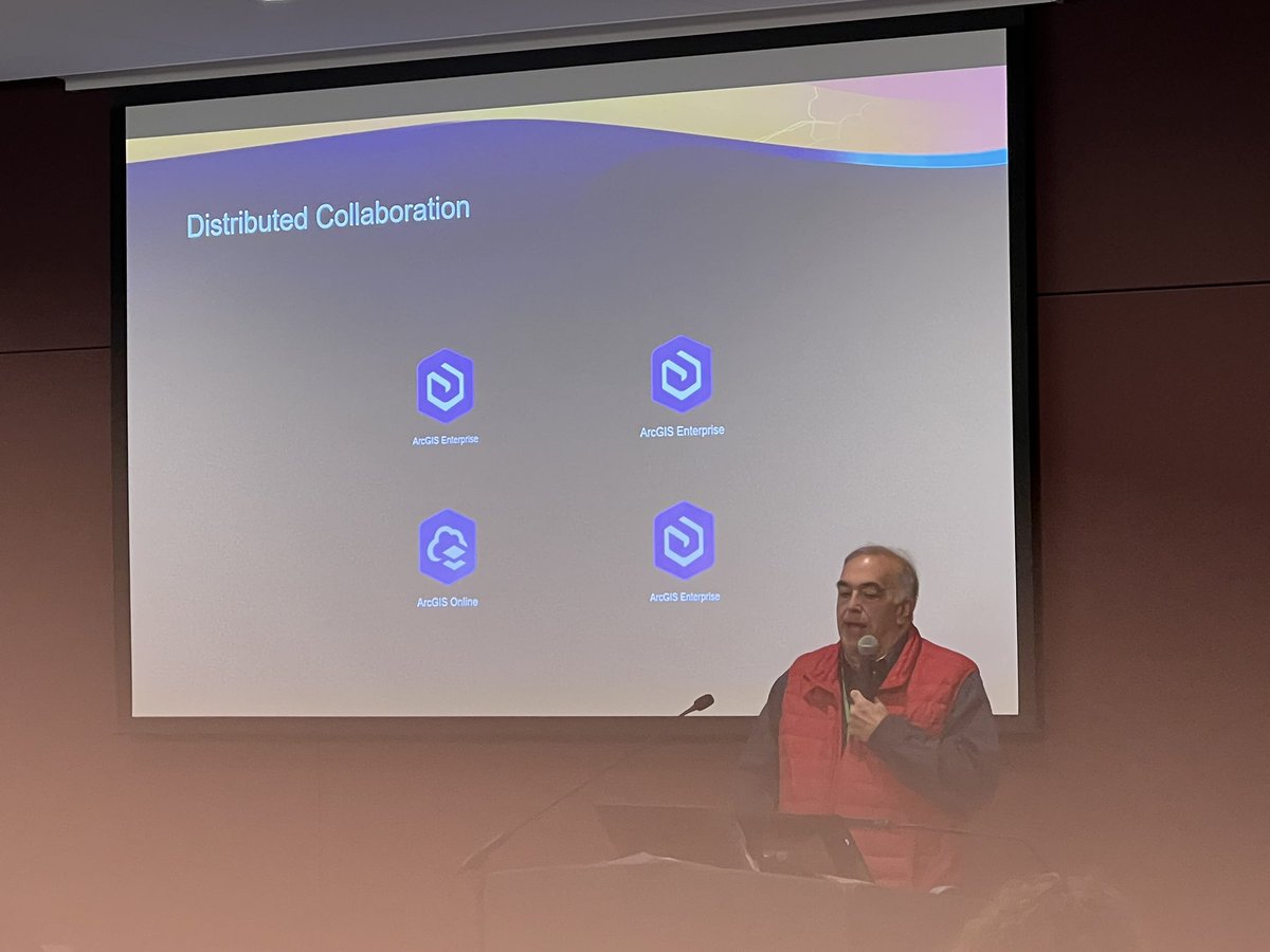 OregonUrisa's tweet photo. COLLABORATION. What an appropriate topic to kick off Day #2 of GIS in Action 2023. John Sharrard of @Esri discussing patterns of distributed collaboration in ArcGIS.  #GIS #URISA #ArcGIS #GISinAction2023 https://t.co/ly4c3JGyXw