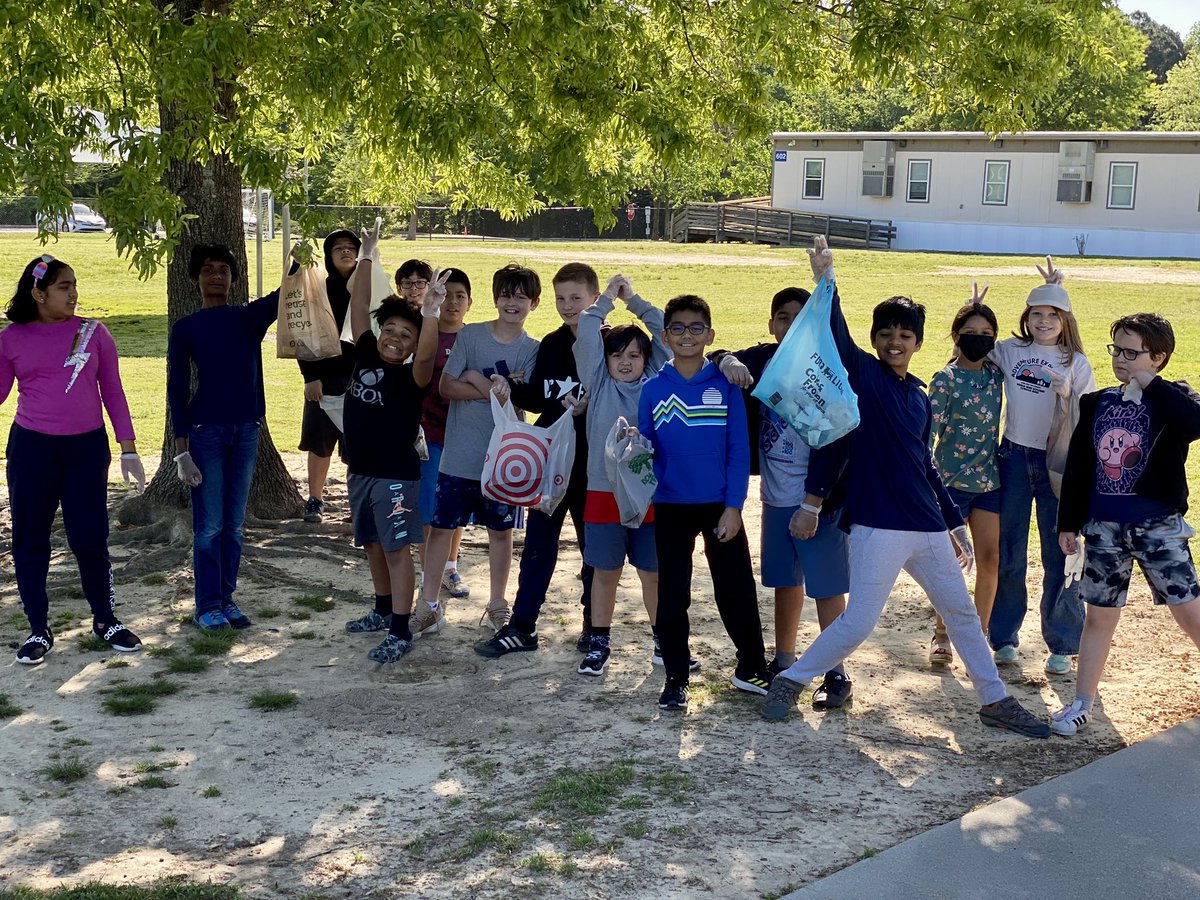 Casey Patterson (@mscpatterson) on Twitter photo There’s nothing like a campus cleanup competition to celebrate Earth Day coming up this week! Students were tasked with picking up the most trash around campus today to make our school shine ✨🌎♻️ <a href="/SalemElementary/">Salem Elementary</a> #SalemRollinStrong There’s nothing like a campus cleanup competition to celebrate Earth Day coming up this week! Students were tasked with picking up the most trash around campus today to make our school shine ✨🌎♻️ <a href="/SalemElementary/">Salem Elementary</a> #SalemRollinStrong