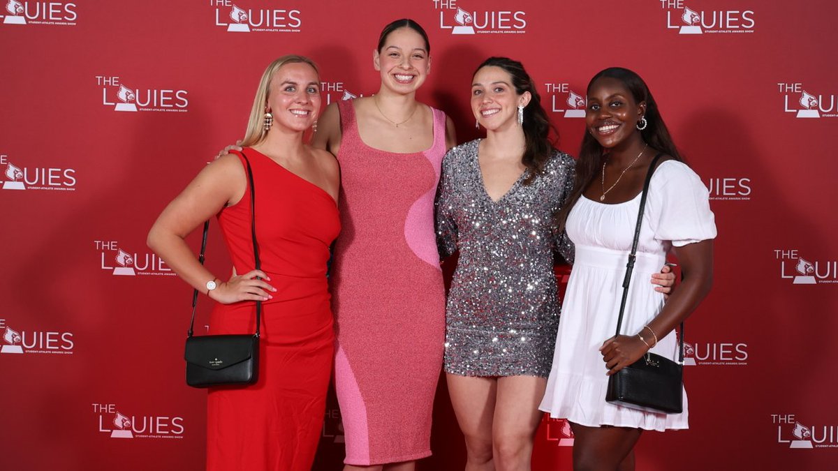 LouisvilleSD's tweet image. Dressed to impress at The Louie's last night 🤩

#GoCards
