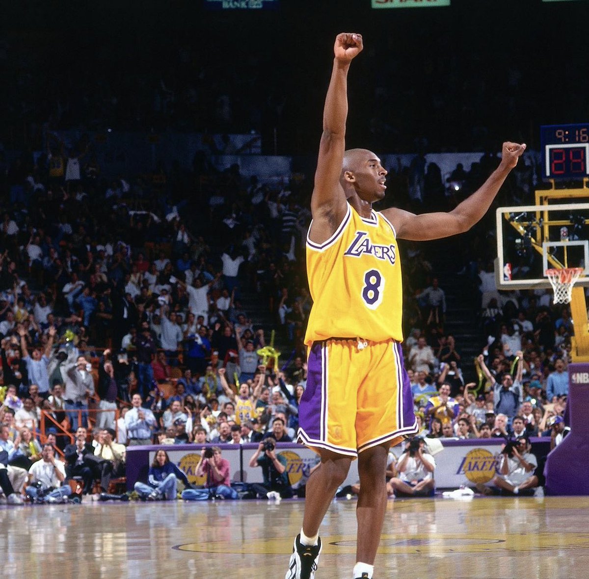 UNDRCRWN's tweet photo. Kobe’s first playoff run, 1997. 
https://t.co/8ly8YeNItx https://t.co/oE7XIKJj7v