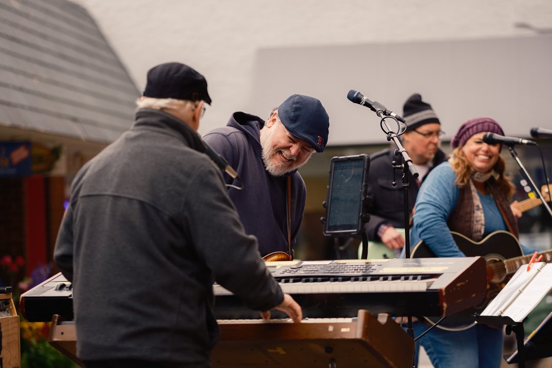 thebandjunkies tweet media