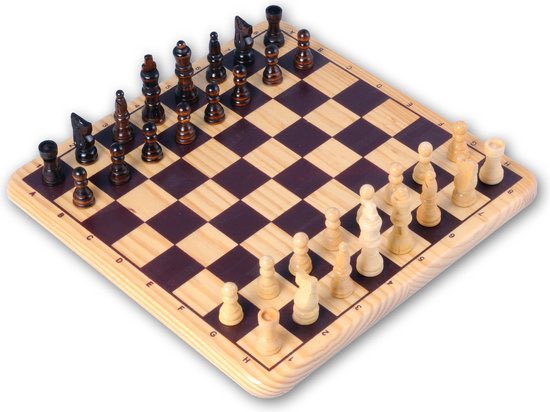 Dit is mijn favoriete bordspel. Wat is die van jou? Solliciteer naar de rol van SEO contentspecialist bij Technische Unie en neem het tegen mij op, op jouw favoriete speelveld. Trouwens: wat klopt er niet aan dit schaakbord? ♟️lnkd.in/e4jhf3XM #gameon #seo