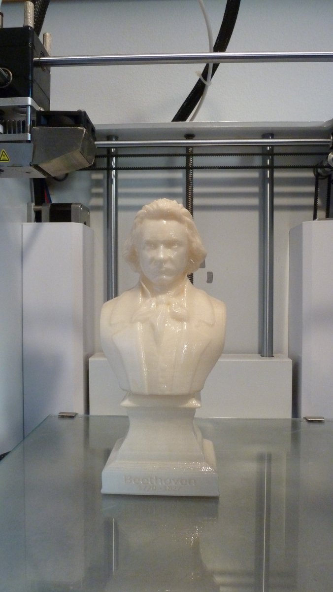 Cody3D's tweet photo. Ludwig van Beethoven Bust file STL-OBJ for 3D printing Cgtrader 3 $ https://t.co/ywf67hRRfH…… #Beethoven #Bust #LudwigvanBeethoven #BeethovenBust #FileSTL #3DPrinter #PrinterFDM #PrinterDLP #3Dart #3Dartist #Printer3D #ModelPrinting #Model3D #FileSTL https://t.co/lKhqTwRXEQ