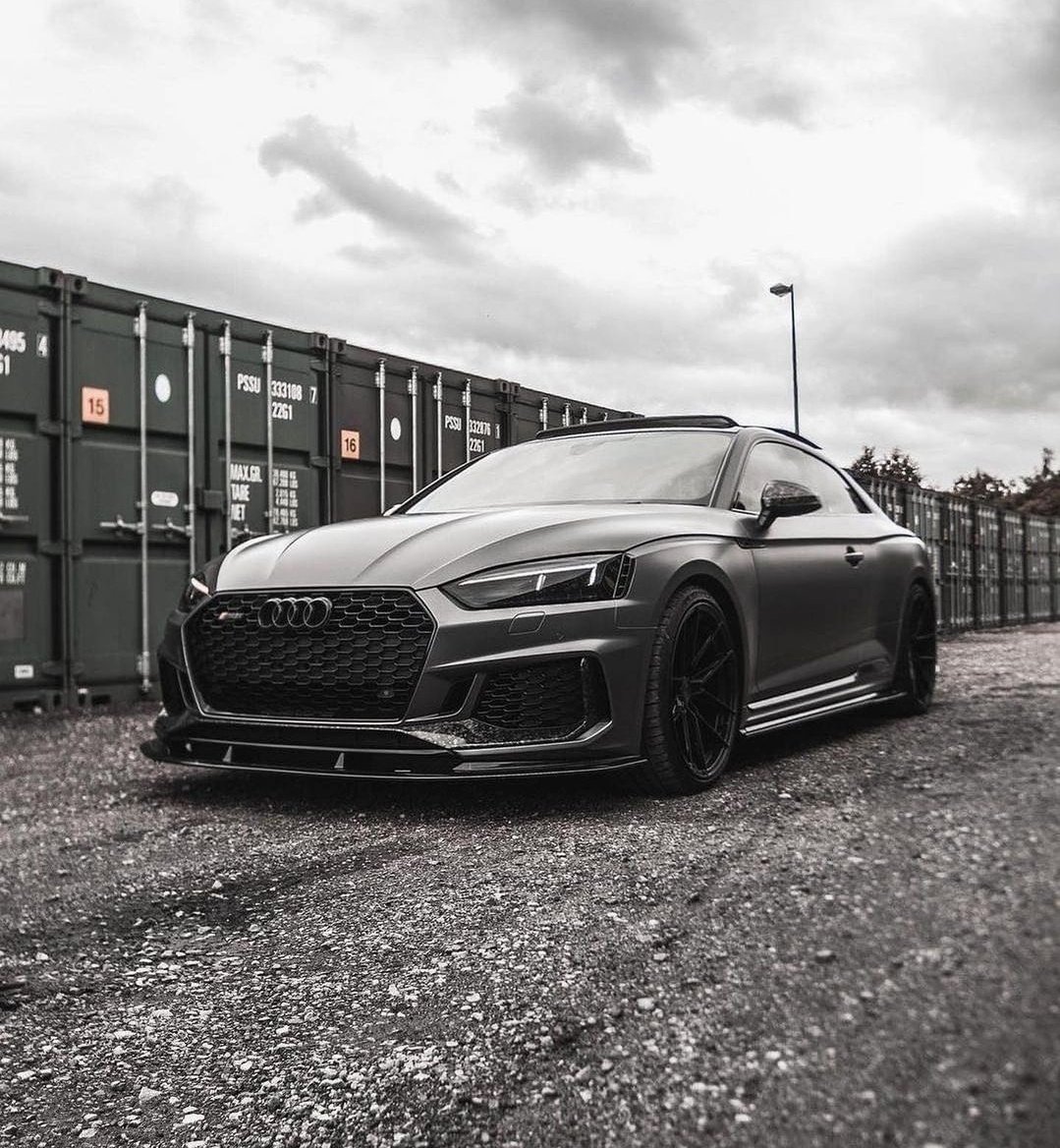 WorldWideCarsTM's tweet photo. Audi RS5 in stealth mode 🥶 https://t.co/q6upgDh1ON