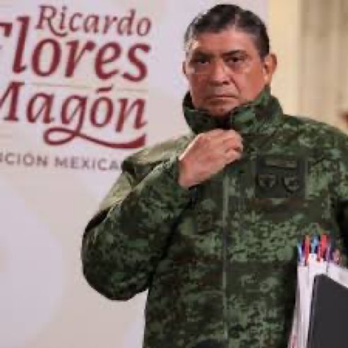 Solteronaaa's tweet photo. OCHENTA MILLONES DE PESOS EN HOTELES
Una persona pasa 20 años y dejandoLa mitad d su vida adentro d una fábrica o d una oficina,para poderPagar el crédito hipotecario d su casa o departamento
Es inmoral q alguien gaste lo q cuesta un edificio,en hoteles y más cuando no lo trabajó https://t.co/gwiOdufY4I