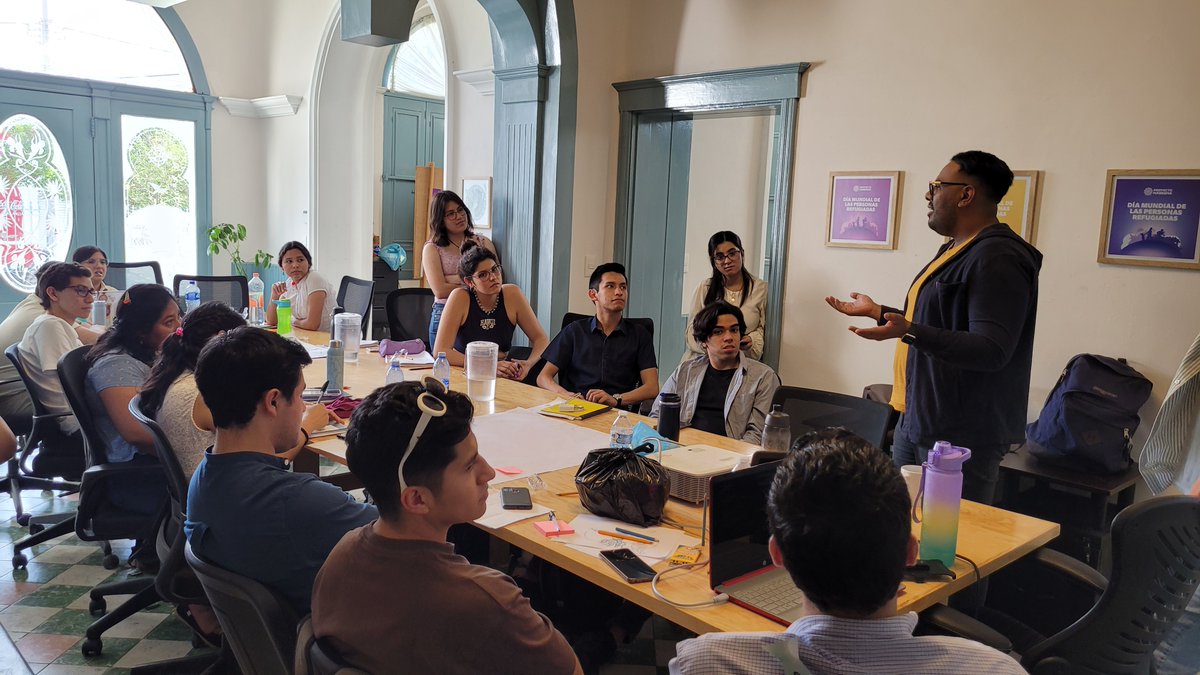 Se llevó en Aguascalientes una jornada de trabajo híbrida del Consejo de Personas Refugiadas en México con el fin de organizar próximas actividades y eventos, además el Consejo tuvo la oportunidad de colaborar con los representantes de