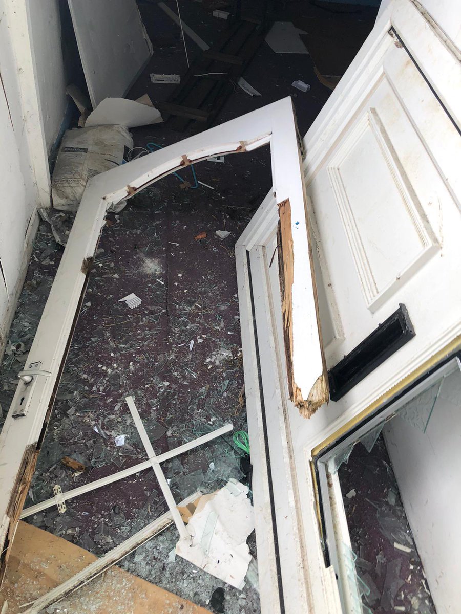CorusPirates's tweet photo. 💣Breaking news from the crowsnest💣

Our home and away changing rooms were vandalised overnight 😠

We’re about to start our 10th year as a club. We won the division in our inaugural season and have had plenty of ups and downs along the way. https://t.co/ck9joHVrGV