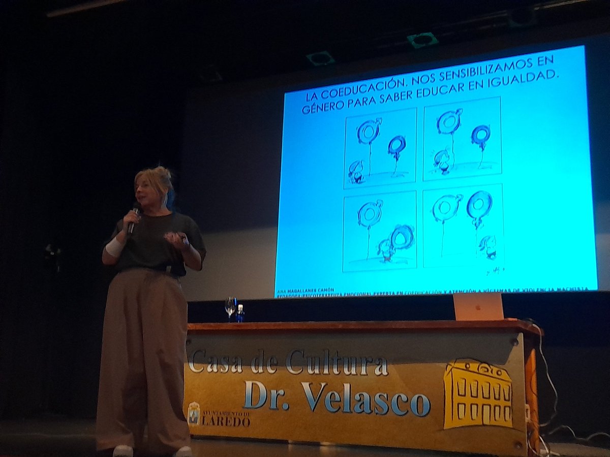CEPAdeLaredo's tweet photo. Comienza la ponencia "Pedagogía en #Igualdad" con la experta en prevención de violencia machista Ana Magallanes #Coeducación https://t.co/wLY0cW49ZY