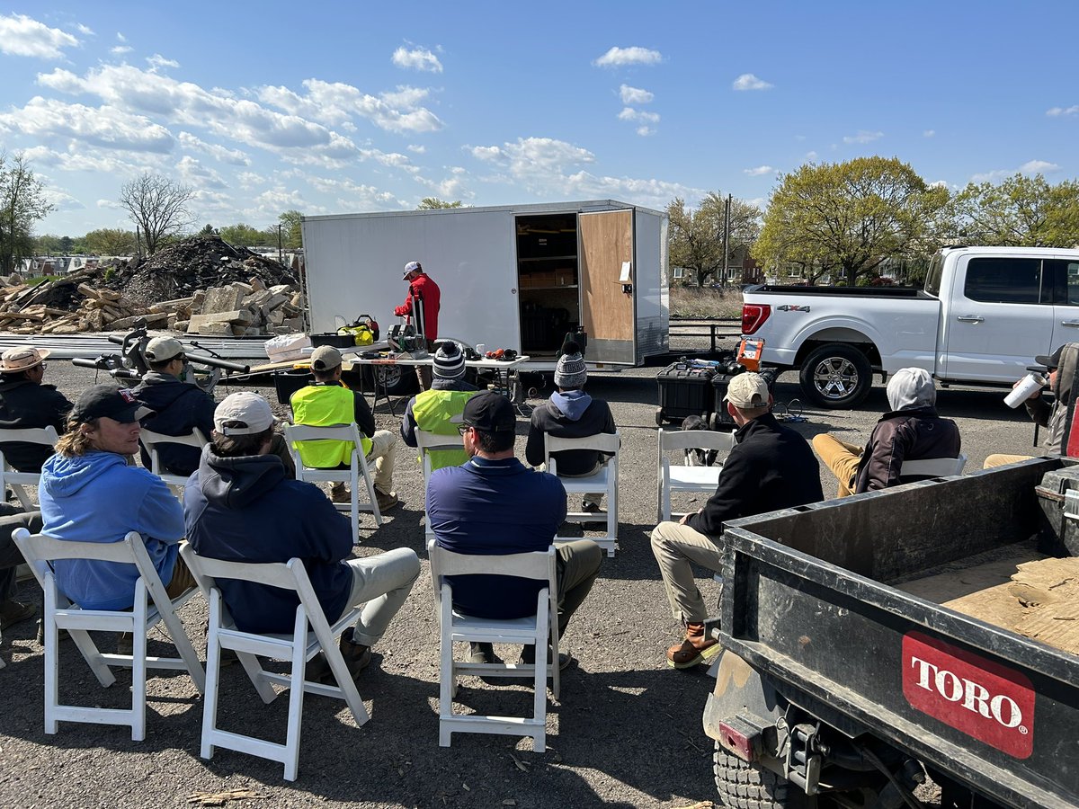 AndrewDooleyGCS's tweet photo. Great learning experience for our #Turf #Team here @UnionLeagueGolf on the latest and greatest of HDPE pipe fusing and @ToroGolf #irrigation.  Thank you to @TurfEquipSupply @golftour11 @GeoffKazee for an excellent day! ⛳️ https://t.co/iqTuTubxUC