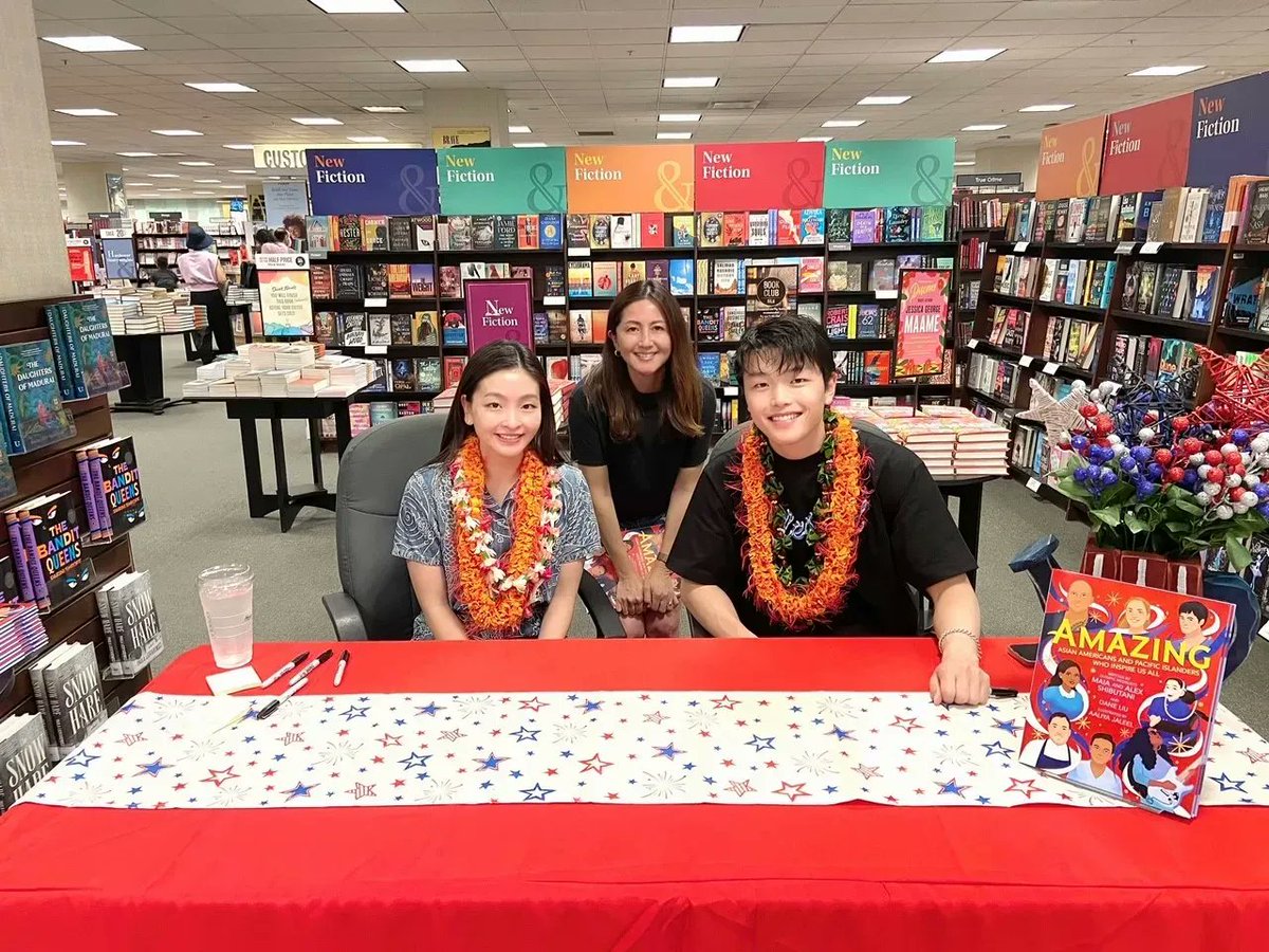 USJC's tweet photo. Happy #bookbirthday to USJC Associates @MaiaShibutani and @AlexShibutani (@ShibSibs) whose first picture book "Amazing Asian Americans and Pacific Islanders Who Inspire Us All" comes out TODAY!
P.S. Some familiar faces turned up at their recent book signings! #AmazingAAPI https://t.co/R9rgowUQvo