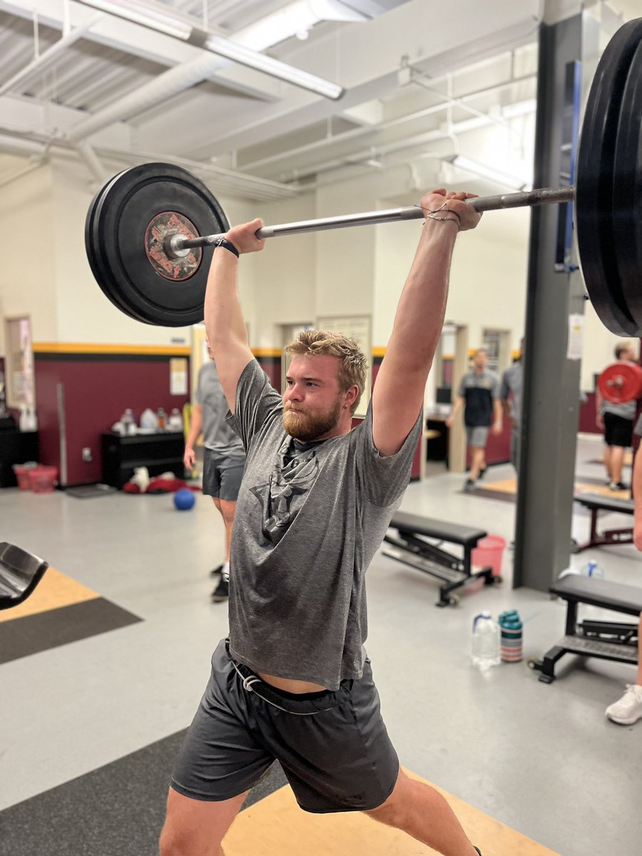 CMUMavsFootball's tweet photo. Turning up on a Tuesday morning‼️
Mavs are making strides everyday getting better🏈🐃
GO MAVS‼️‼️‼️‼️‼️
#Mavs #Mavup https://t.co/BWRfqpa9S6