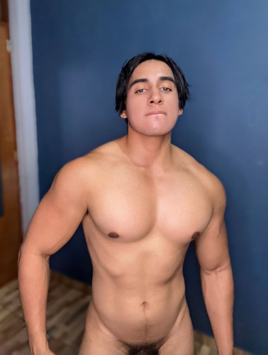JR_ONCE_'s tweet photo. Buenos días ��  qué tal amanecieron acá uno bien duro 🤤 https://t.co/D0KH4F4of1