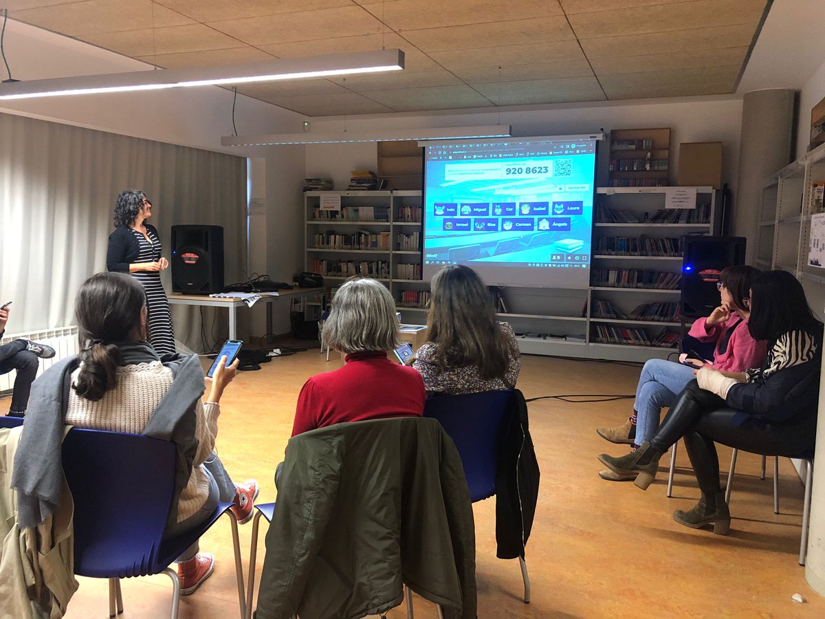 EOI_AVILA's tweet photo. ¡Evento "Jeu de septs villes francophones" todo un éxito! 🥳 Merci d'être venus et à la prochaine! https://t.co/54JoNK9mZC