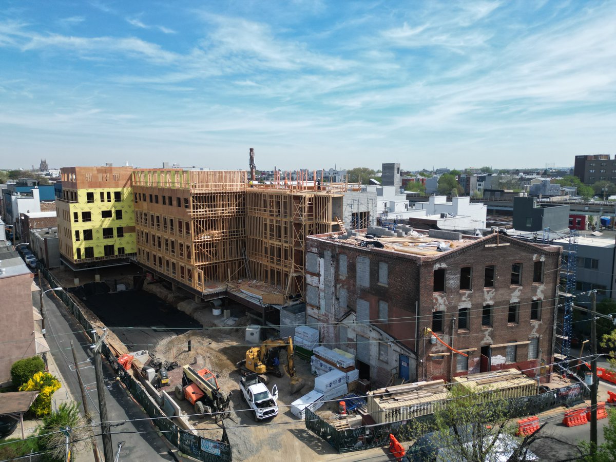 RisingRealEst's tweet photo. Construction Update: The 103-unit new construction + adaptive reuse project at 1700 North Howard Street in South Kensington is progressing quickly. When complete, the project will include multiple retail spaces #philadelphia #realestate https://t.co/njFqHCvsfS