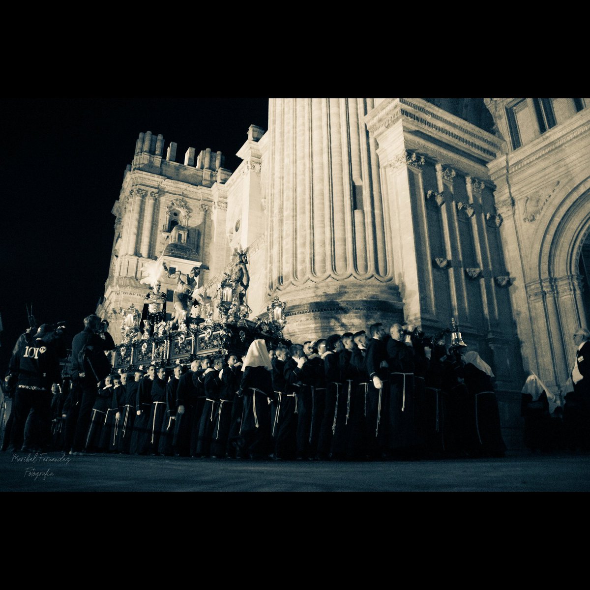 Azotes y Columna tweet media