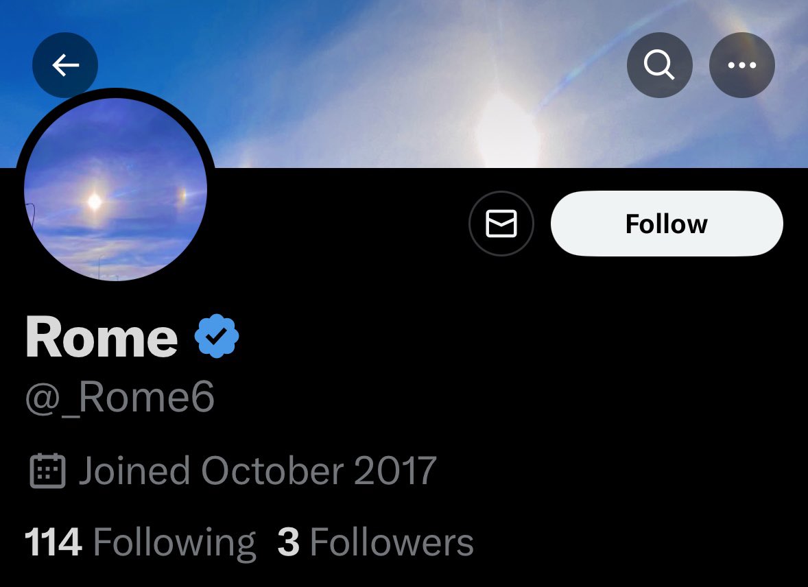 MartinMHumphrie's tweet photo. @elonmusk Uncertain times, even someone with 3 followers now has a verified blue check.  This needs to be fixed. https://t.co/wIYMSvYnm3