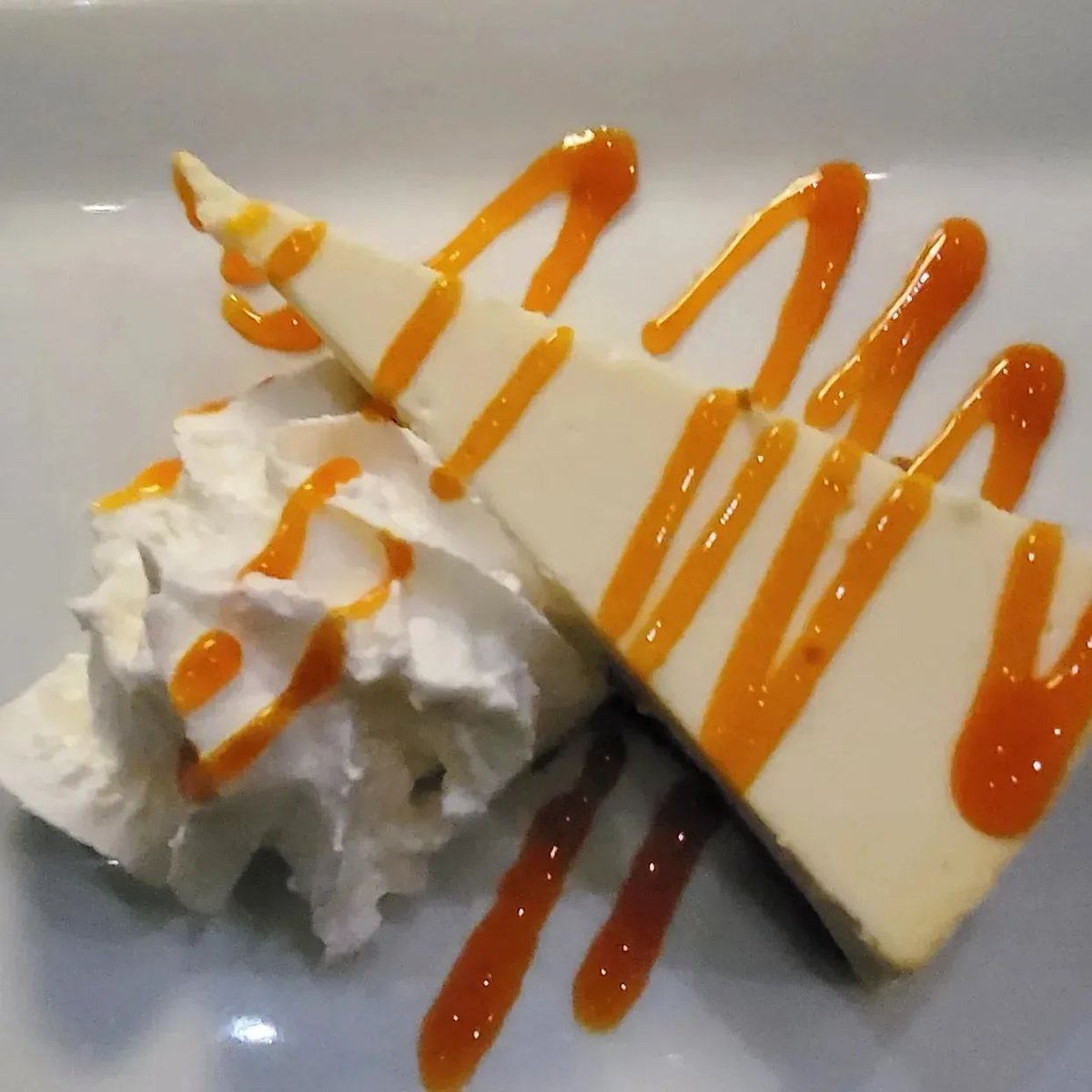 seacrestgrille's tweet photo. Join our VIP BIRTHDAY CLUB &amp; receive a complimentary bottle of wine 🍷 and your choice of dessert from The Sea Crest Grille during your birthday month.
Click the link to sign up 
https://t.co/iSNMIqYTsZ

#theseacrestgrille #bananafoster #nycheesecake #BirthdayClub #VIPBirthday https://t.co/IL941nuofe