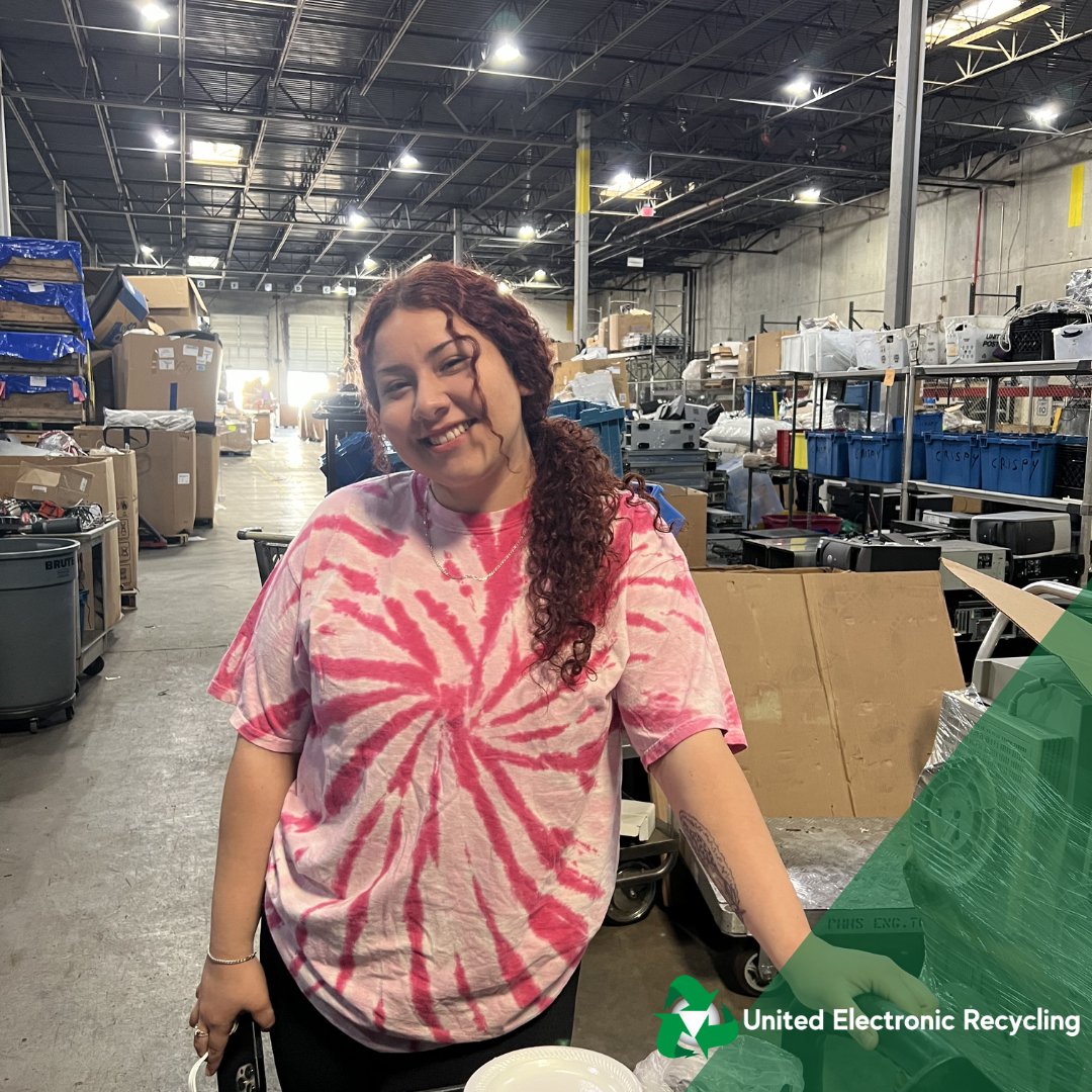 UERTeam's tweet photo. Happy Birthday to our sort member, Ariana!🥳🎉
#birthday #hbd #celebration #texas https://t.co/e6Y3fnQRWK
