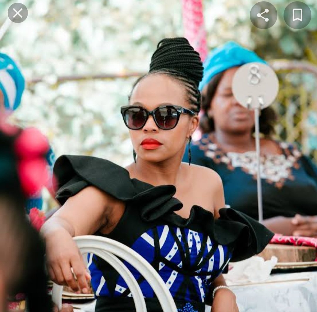 AmandaAndy04's tweet photo. Apparently, I look like the great Madlabantu. I don't see it, but i love this woman https://t.co/rogk01HDjx