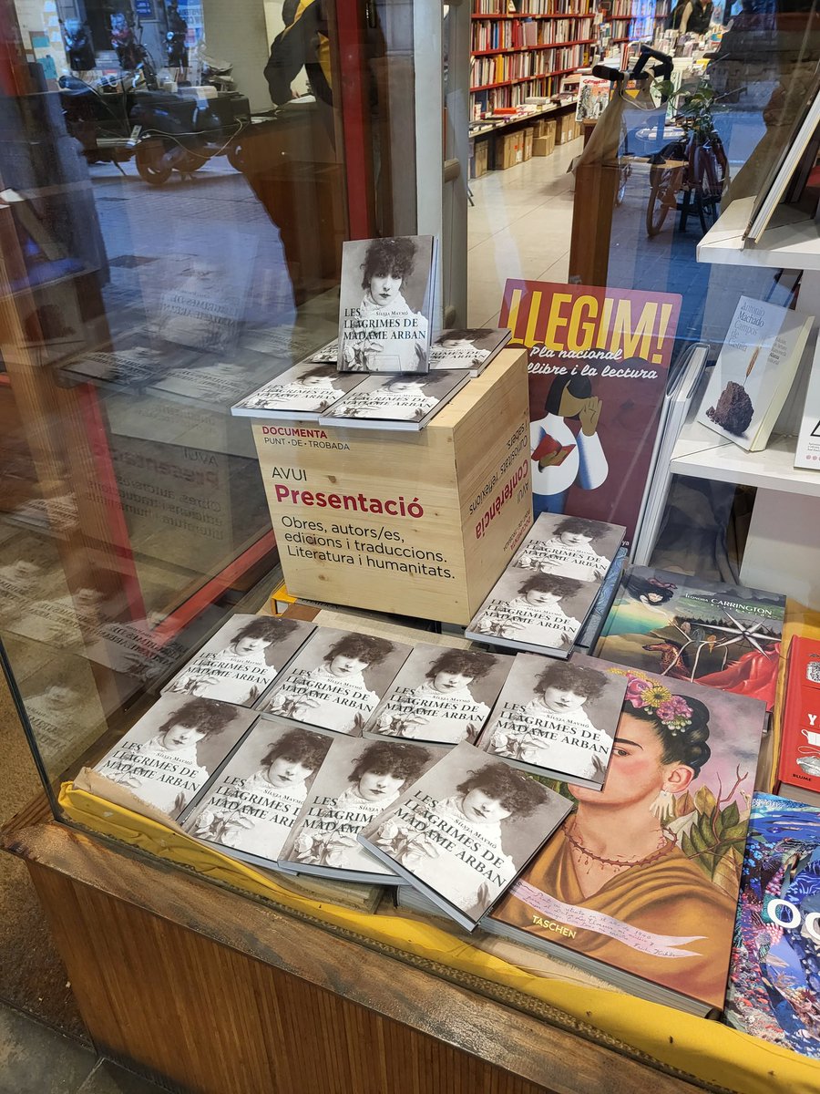 SilviaMaymo's tweet photo. Ara mateix, a Documenta :) https://t.co/3IscXmhZR1