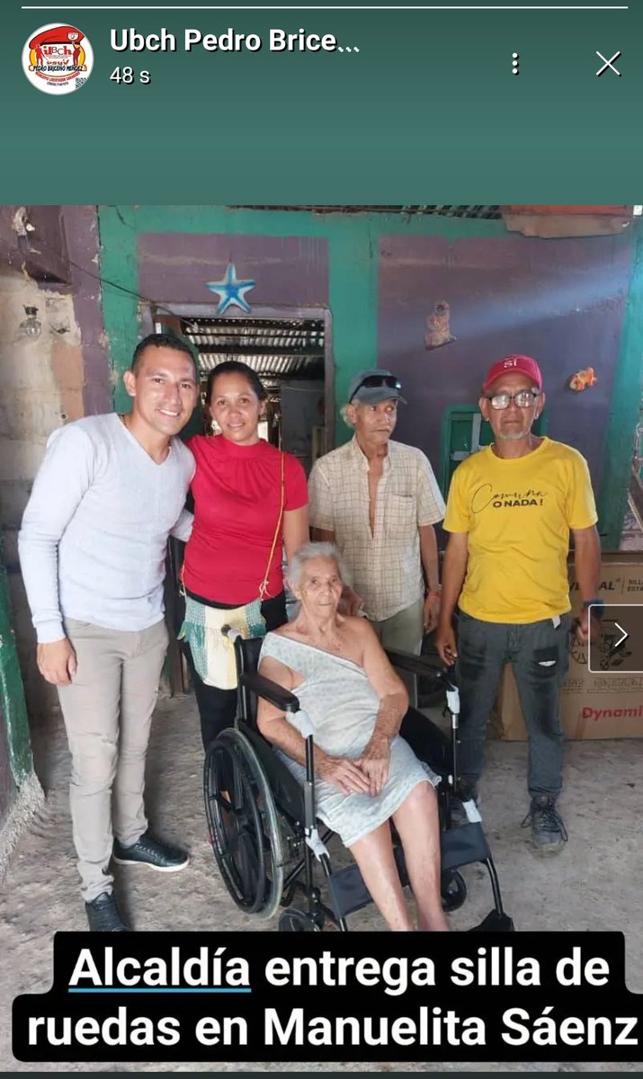 xtrema5's tweet photo. Por instrucciones del alcalde @oscarorsini10 entrega silla de ruedas en Manuelita Sáenz municipio libertador Carabobo @rafaellacava10 @NicolasMaduro @dcabellor @PSUVCarabobo @UBCHPBMLIBER https://t.co/gKt84goFNt