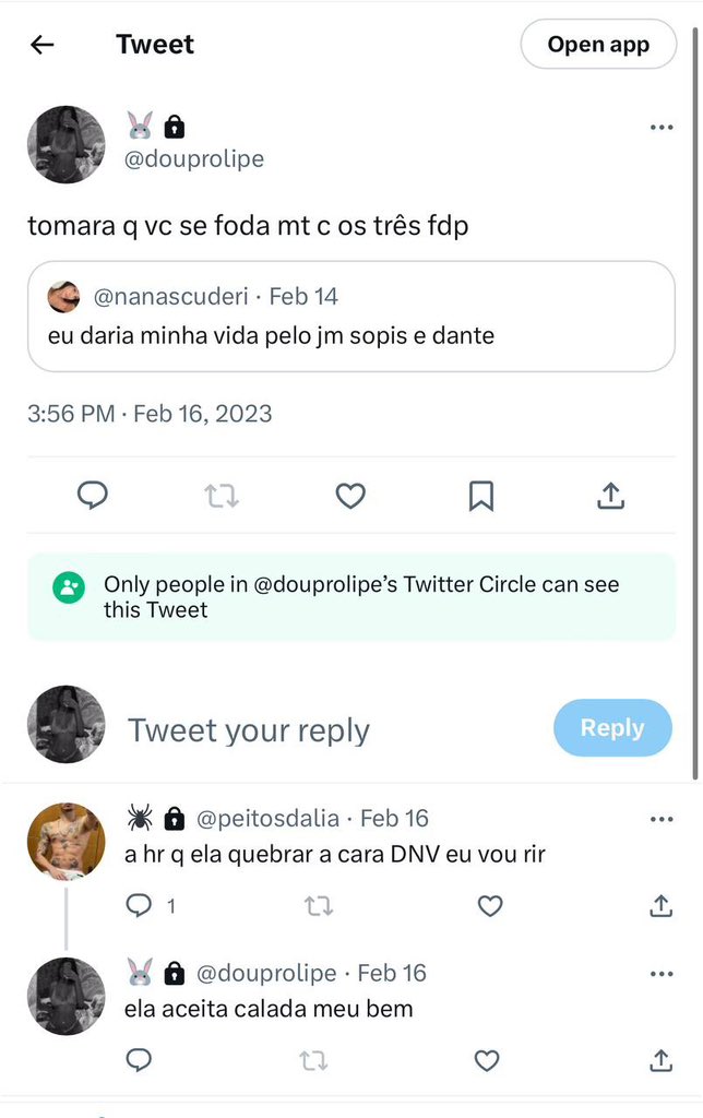ceciporns's tweet photo. nailea minha melhor amiga! https://t.co/sQ58uxvkaD