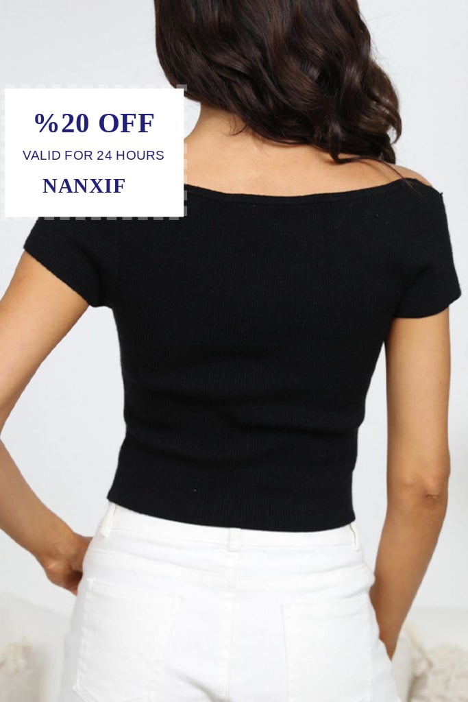 LAGCoffe's tweet photo. Check out this product 😍 Sweetheart Neck Cropped Knit Top 😍 
by Trendsi starting at $34.99. 
Shop now 👉👉 https://t.co/V15eEYM7W7 https://t.co/7tFug2t1Ao