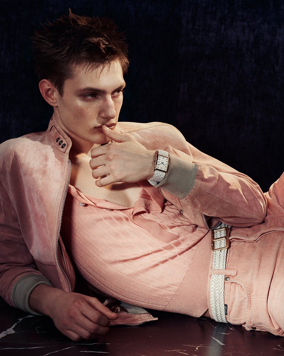 TOMFORD's tweet photo. SHADES OF PINK.

DISCOVER THE #TOMFORDSS23 COLLECTION.

#TOMFORD https://t.co/YHGkwyoKK5