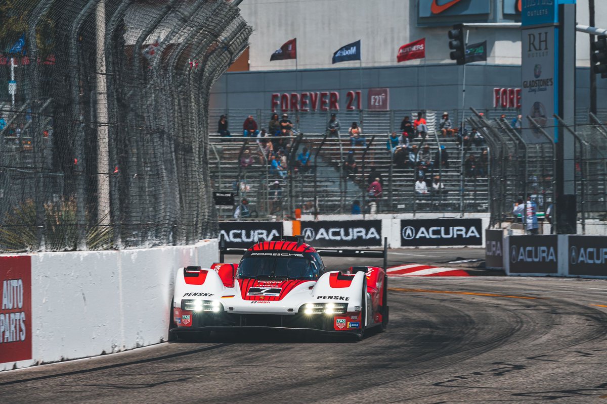 𝗣𝗼𝗿𝘀𝗰𝗵𝗲 𝟵𝟲𝟯 𝘅 𝗟𝗼𝗻𝗴 𝗕𝗲𝗮𝗰𝗵 👀

(📸 Porsche AG). #IMSA #AGPLB #Porsche