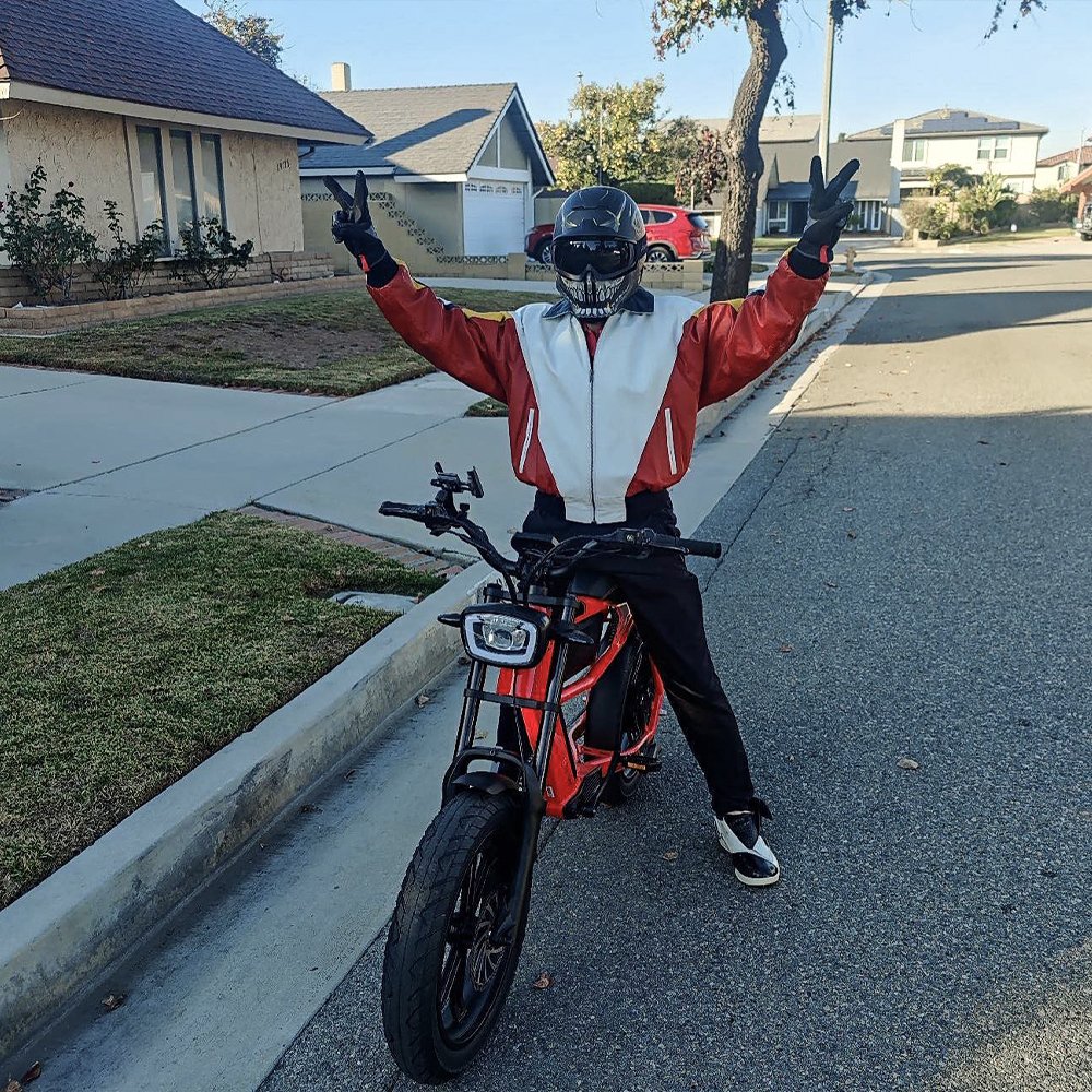 C3Strom's tweet photo. Upgrade your spring rides with our top-rated #astro you'll be able to go further and faster than ever before. 

Shop now and save during our big sale at https://t.co/geKllGnSCr 

Thanks to monkeybx4me

#c3strom #ebikepower #springride #ebikesale https://t.co/oKHTfJe3BJ