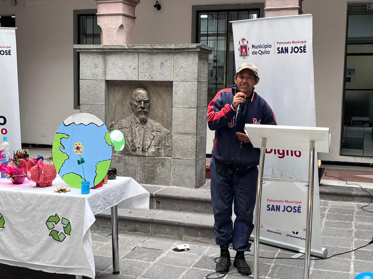 PatronatoSJ's tweet photo. Lanzamos la campaña "Yo reciclo con propósito", parte del trabajo conjunto con @PNUDEcuador mediante el proyecto #Thinkia.
La iniciativa protege el medio ambiente y contribuye al trabajo de los usuarios del Servicio de Personas Habitantes de Calle que laboran como recicladores. https://t.co/URGL57Wadl