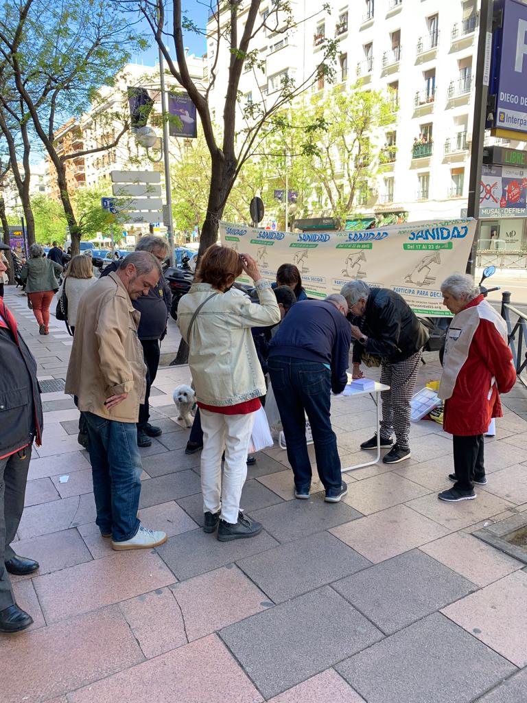 ¡Qué ilusión! ☺️☺️☺️
Ya tenemos los primeros datos de la #ConsultaSanidad23 💫🌟
Ayer 17 de abril recibimos 35.126 votos por la #SanidadPublica a falta de contabilizar ocho distritos y municipios. 
Tenemos también 10.197 adhesiones online hasta hoy a las 17h.

¡Gracias!
💚🫶💚