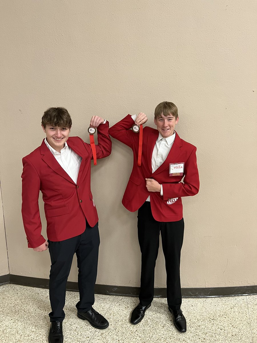 DBarnett1855's tweet photo. Congratulations gentlemen! Both groups took 1st place 🥇in their division and are headed to Nationals in Denver! Proud of you! https://t.co/hVYC9ORace