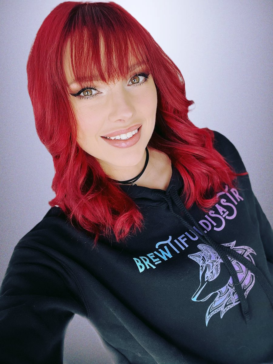 gingrbredbeauty's tweet photo. Last stream of the week! Come hang out and get in on the fun. I will miss you all like crazy 🥹
#live in 15 https://t.co/qmxQlVu73K 

#retweet for a chance at the #giveaway

#twitchstreamer #canadian https://t.co/DlqRZjnHuf