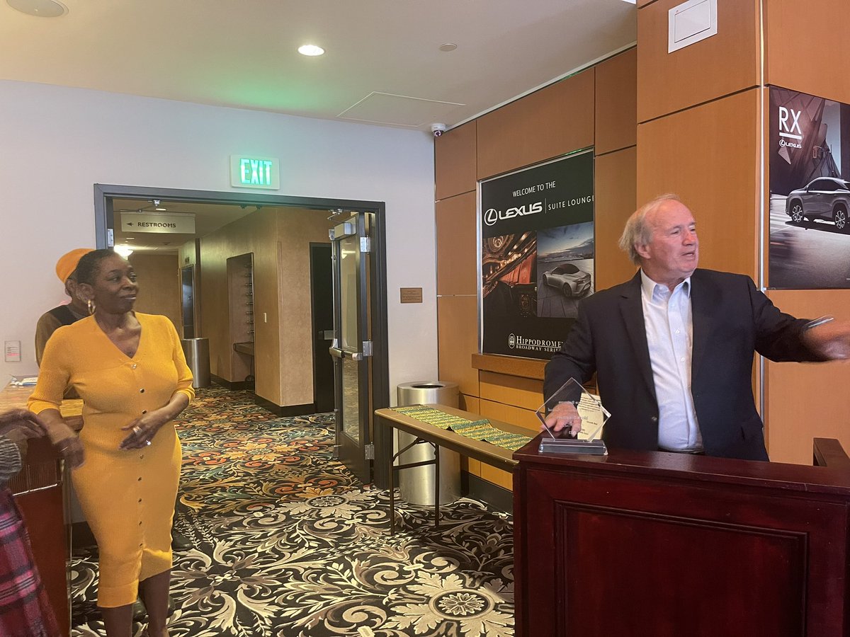HNIBaltimore's tweet photo. It was nice supporting Dance Baltimore’s Treasure  Awards Ceremony! It was good to see the the old guard, Mark Sissman!!! 😏

#HealthyNeighborhoods
#OutInTheCommunity https://t.co/kk3eJAv4Uy