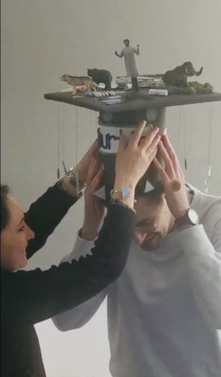 AmedeaPerfumo's tweet photo. Just crowned Dr. @CourtinJeremy 👑🍾🎉 Brilliant PhD dissertation and amazing work all throughout! We miss you already!!!!!!!!!!!! https://t.co/pJR0PRMQ38