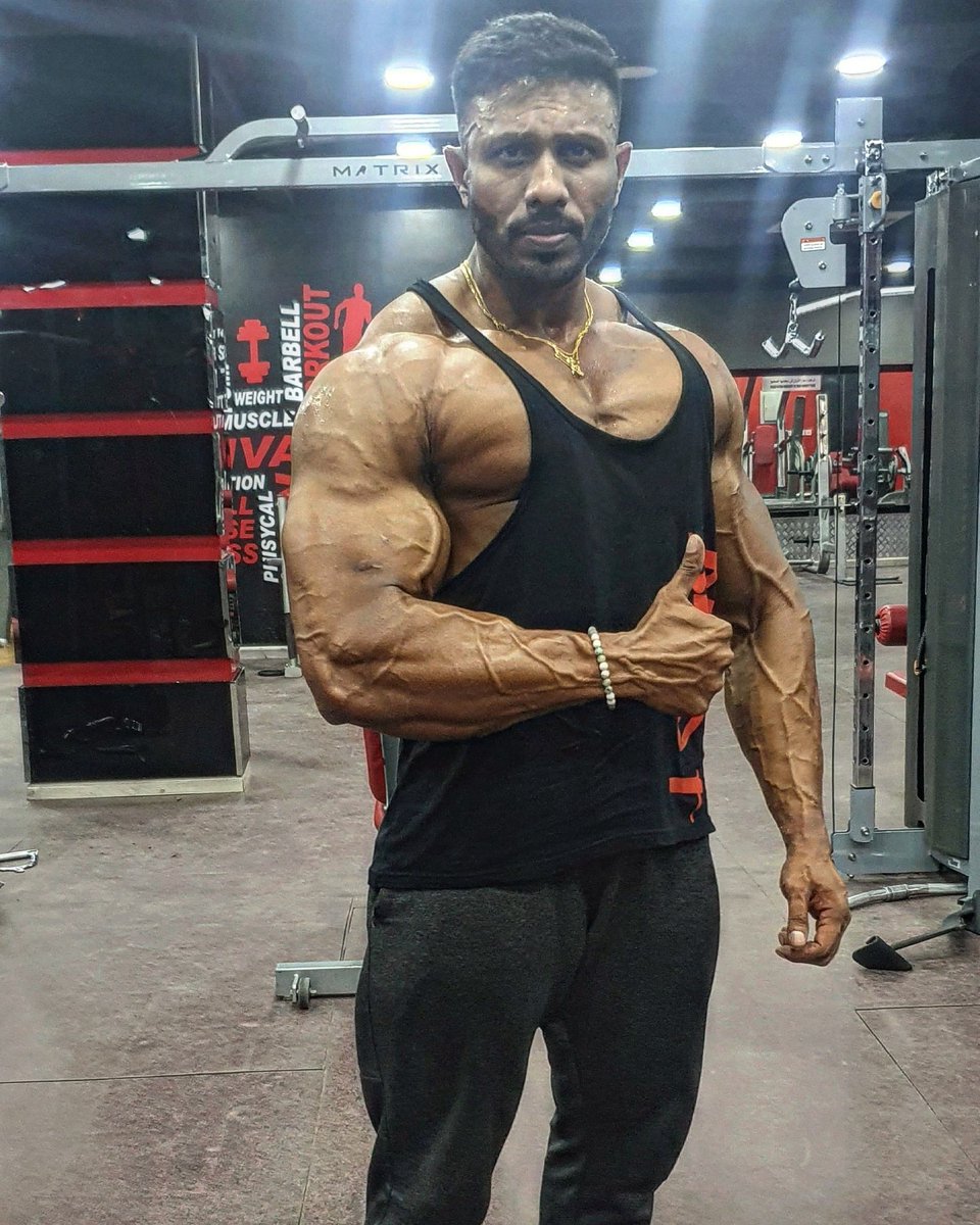 wasanthasuba's tweet photo. #gym #bodybuilding #fitness https://t.co/4S9wPzmeIo