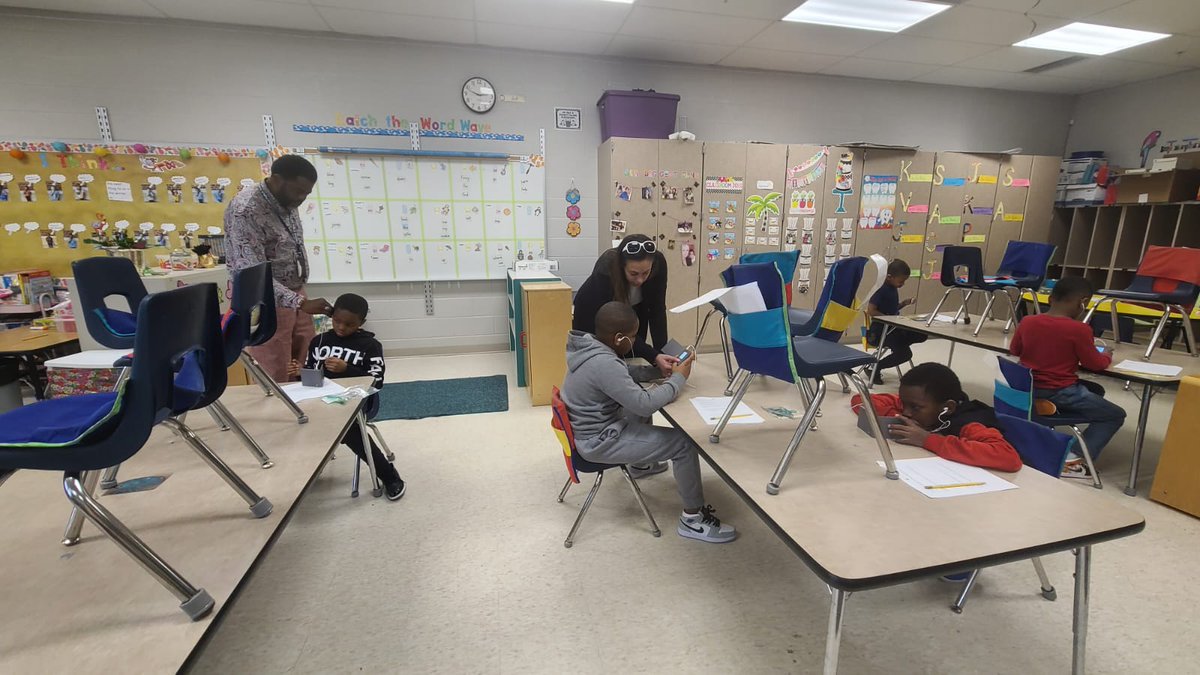 LearnKernel's tweet photo. We have started our first pilot of Learn Kernel devices with #TPS school systems in the USA. 
Learn Kernel devices are being used with early learners to increase educational engagement. 

#edtech #education #learnkernel https://t.co/gQGOpTpDnu