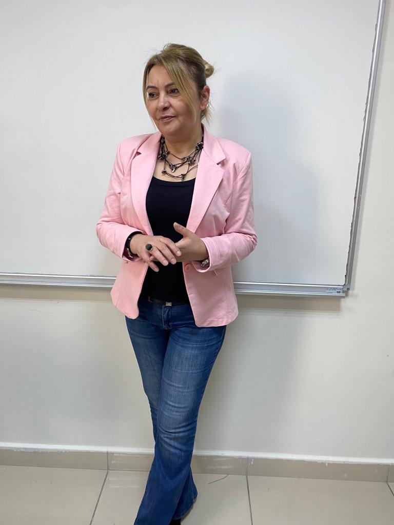 Saat 21.00 de canlı yayında bizler buradayız. Sizinde bekliyoruz.