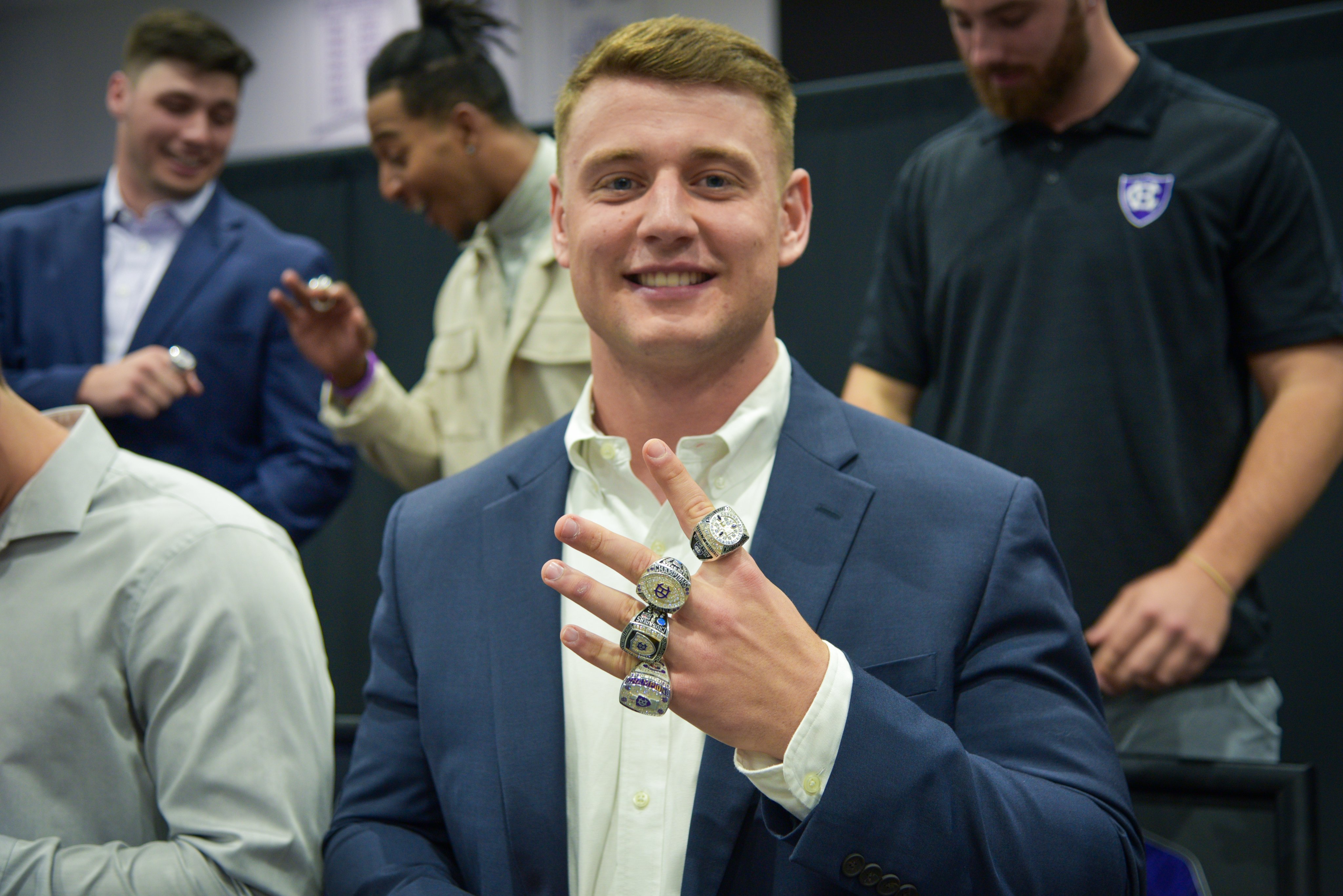 Scott James (CoachScottJames) / Twitter