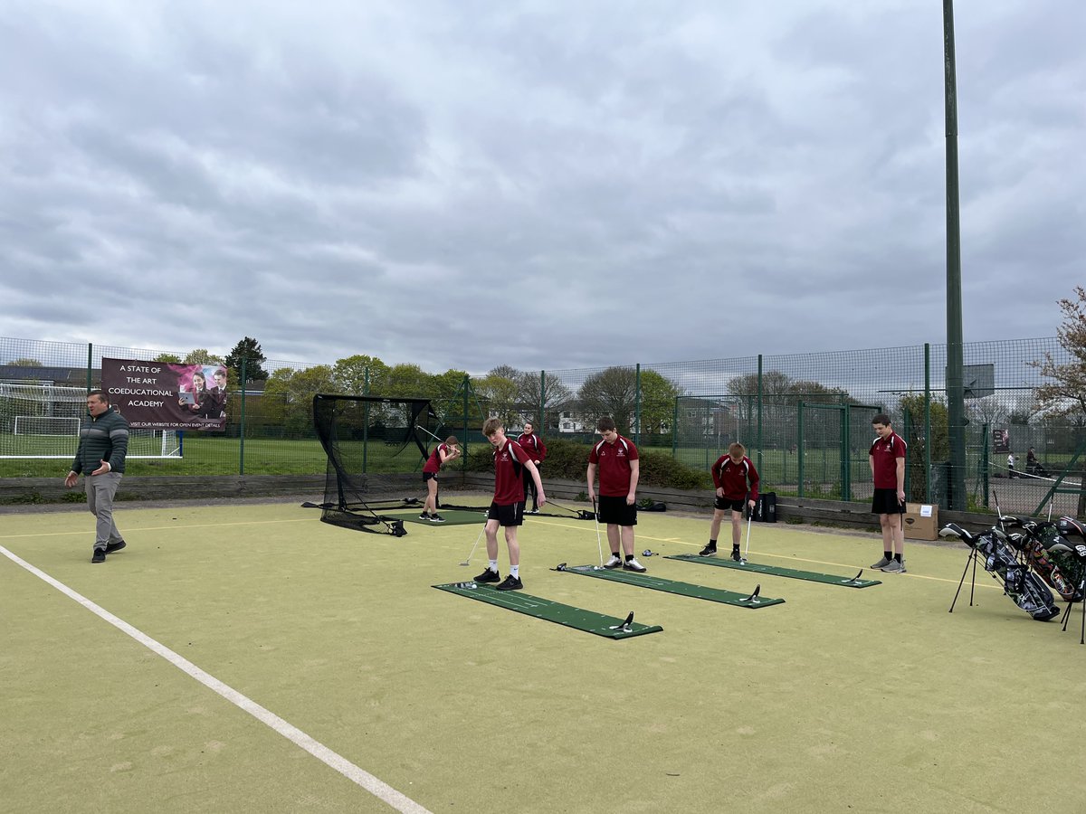 BlenheimEpsom's tweet photo. Students enjoyed their first session at the Blenheim Golf Academy today in spite of the wind and chill in the air! #teamblenheim #juniorgolf #surreygolf #schoolgolf @golffoundation https://t.co/NE4hXmwRjd