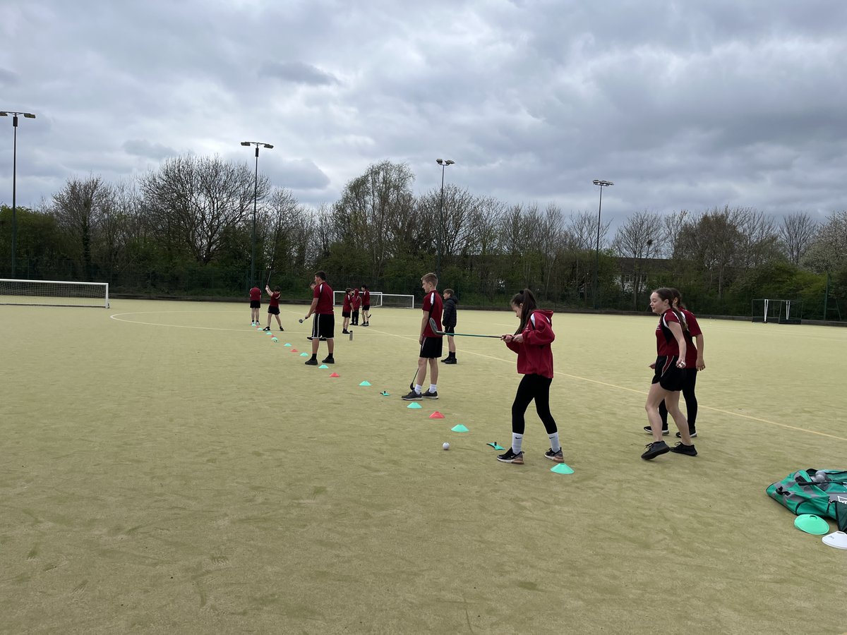 BlenheimEpsom's tweet photo. Students enjoyed their first session at the Blenheim Golf Academy today in spite of the wind and chill in the air! #teamblenheim #juniorgolf #surreygolf #schoolgolf @golffoundation https://t.co/NE4hXmwRjd