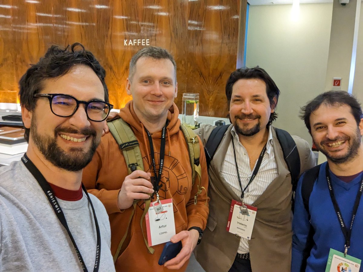 After lunch I attended the "hallway track" at PyCon DE 2023 🇩🇪🐍

After giving my talk, it was the best way to relax a bit, answer some questions about my talk and chat with tons of people 🗣️

#PyConDE #PyCon #HallwayTrack #PythonSpeakingTour