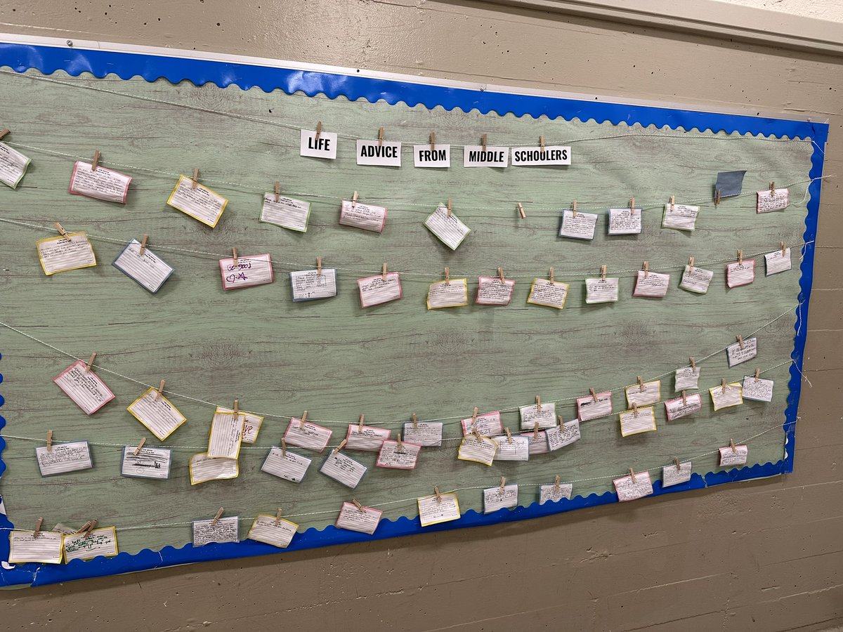 BanningUnified's tweet photo. We visited @NicoletMiddle yesterday and what a fantastic campus. The hallways had several murals painted by their students and a cool bulletin board filled with advice &amp; words of affirmation! Well done students 😊 #BanningUSD https://t.co/MVJyfm15rh