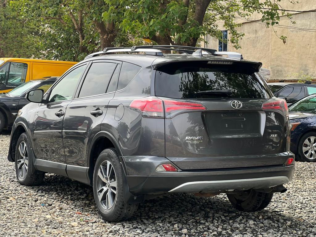 cripsncars's tweet photo. TOYOTA RAV4 2017 3 MONTHS USED.

PAID DUTY

NET PRICE: NGN 11MILLION

LOCATION: MAITAMA, ABUJA, NIGERIA 

Tel/WhatsApp/Telegram: Rector 📲 +2349029868944
.
Facebook / Twitter / Instagram / Snapchat: @cripsncars https://t.co/qw9duWLVBd