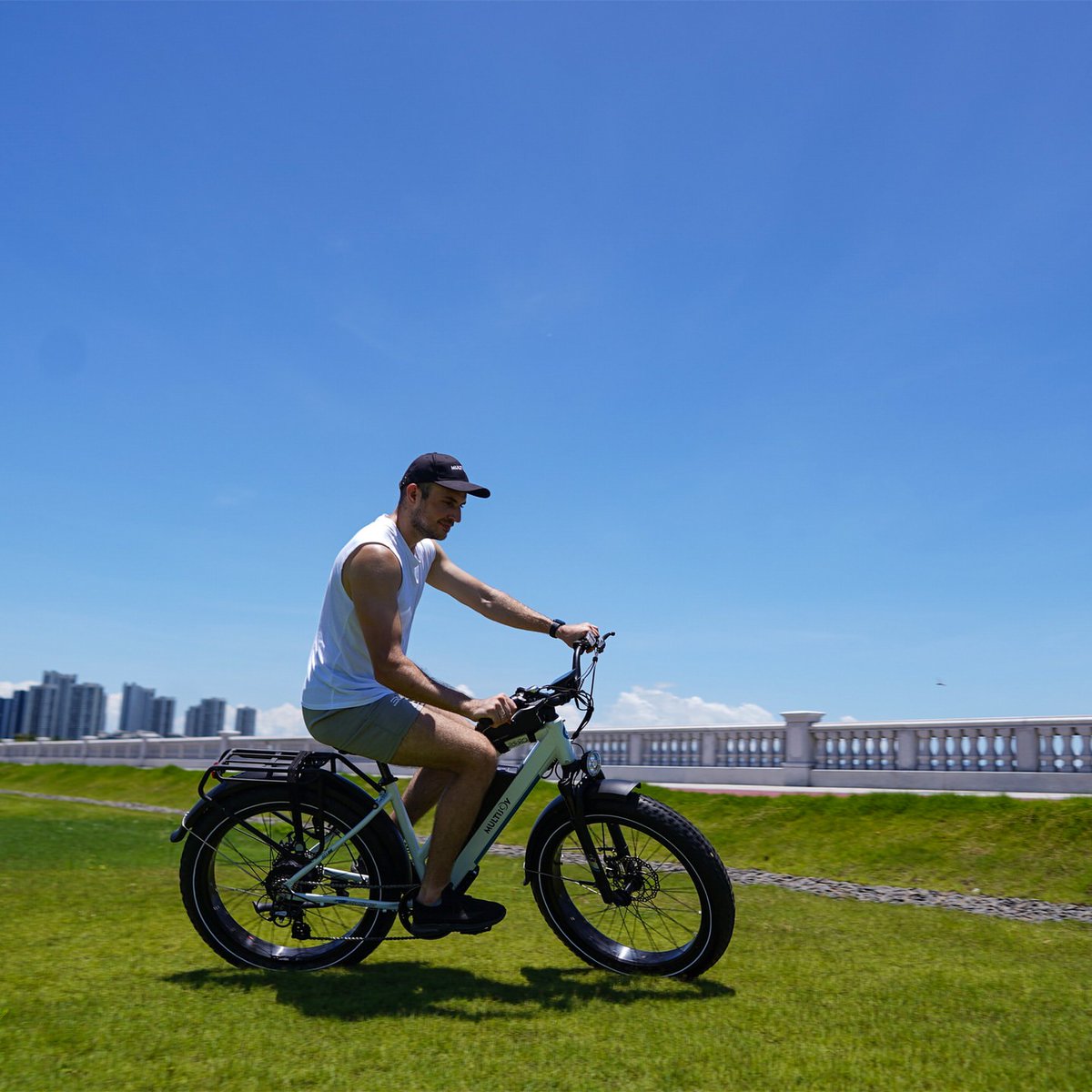multijoyebikes's tweet photo. E-bikes offer a unique and exciting way to experience the outdoors, get some exercise, and have fun.#multijoy #multijoybike #ebike #ebikes #ebikelife #ebiketour #ebiker #ebikestyle #ebikeintour #ebiketravel
website:https://t.co/ZwuYgyZHag. https://t.co/kaGVPoGYOt