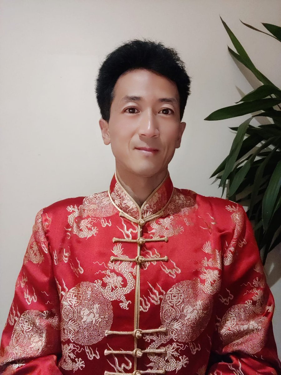 DublinSouthFM's tweet photo. On The Power Of Dreams at 11, @Marianshanleyw1 talks to guests including Derek Honda from @Shed4Bikers &amp; Yang Dong.

Music includes @alltvvins, @MongeyMagic &amp; @fernasongs, among others.

👂: Dublin South FM 93.9
💻: https://t.co/V5mQ2pq4WJ
#communityradio https://t.co/I3XvYNowtL