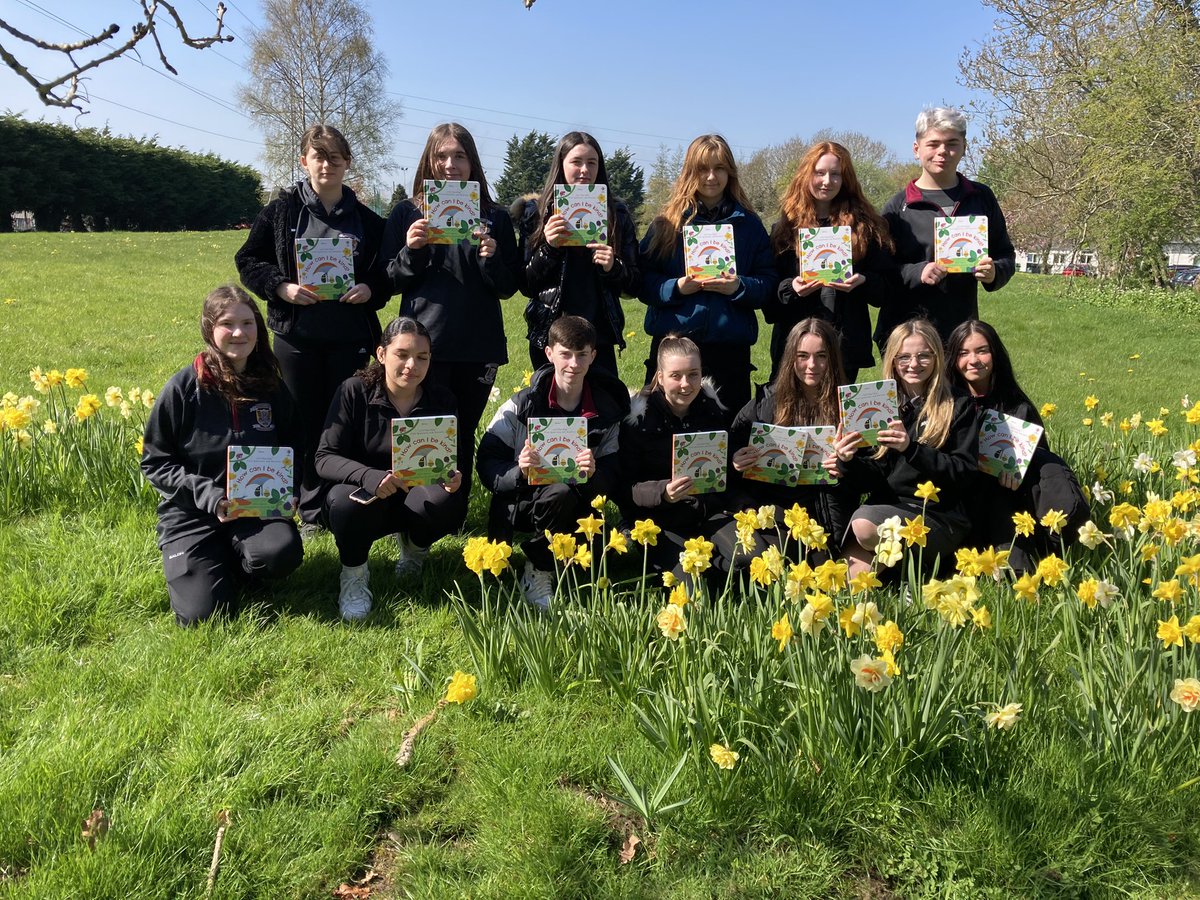 prog_BCS's tweet photo. TY visited Scoil Mhuire Primary School this morning to do a paired reading workshop with Junior Infants. “How can we be Kind? “ a beautiful picture book that explores the importance of kindness in our world. TY students taking action towards Global Goal No. 16 - Peace and Justice https://t.co/ExvPjyBwn1