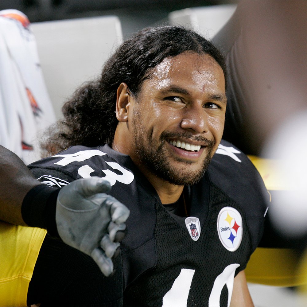 One of the best to ever do it. 

Happy 42nd birthday to legend Troy Polamalu! (via 